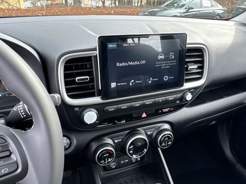 New 2026 Hyundai Venue SEL image 19