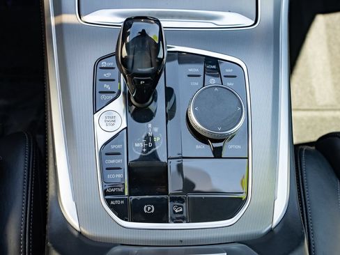 Used 2019 BMW X5 xDrive50i w/ M Sport Package AWD/4WD image 19