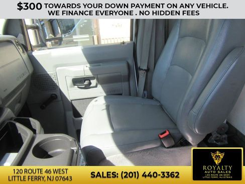 Used 2018 Ford E-350 and Econoline 350 Super Duty image 7