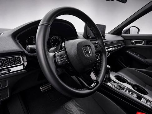 Used 2025 Honda Civic Sport image 17