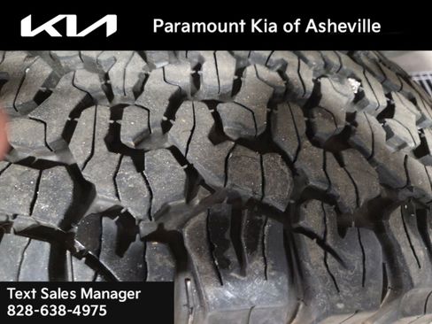 Used 2022 Ford F150 XL w/ Trailer Tow Package image 3