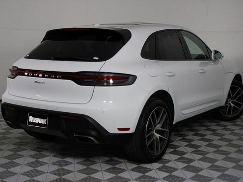 Certified 2025 Porsche Macan image 7