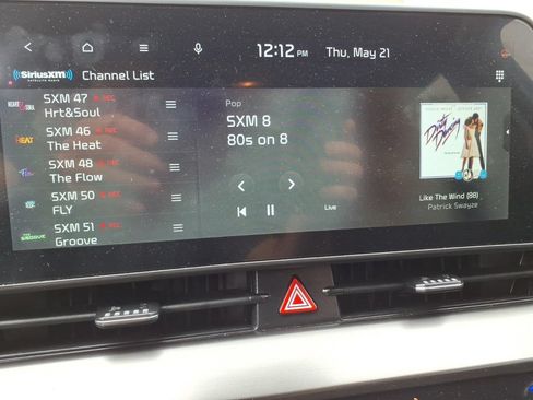 Used 2025 Kia Sportage EX FWD image 21