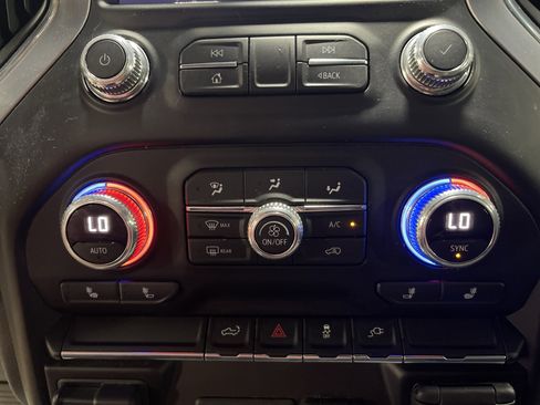 Used 2021 GMC Sierra 1500 SLT image 24