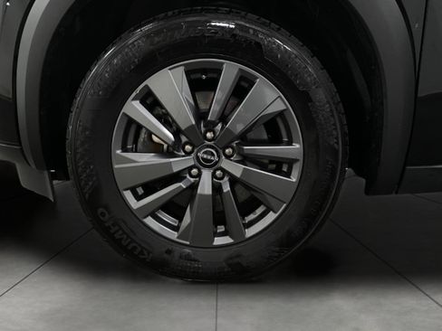 Certified 2024 Nissan Pathfinder SV AWD/4WD image 11