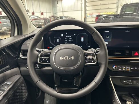 New 2026 Kia Carnival SX Prestige image 25