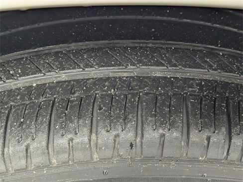 Used 2017 Ford Expedition EL Limited w/ Equipment Group 301A image 9