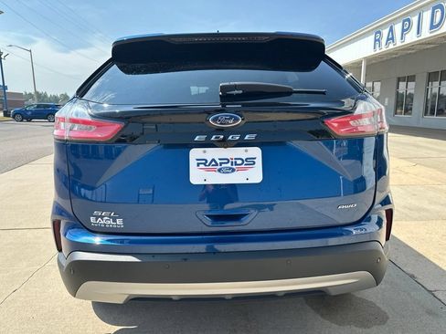 Used 2024 Ford Edge SEL w/ Convenience Package AWD/4WD image 6