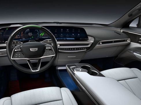 New 2025 Cadillac Lyriq Sport w/ LPO, Floor Liner Package image 29