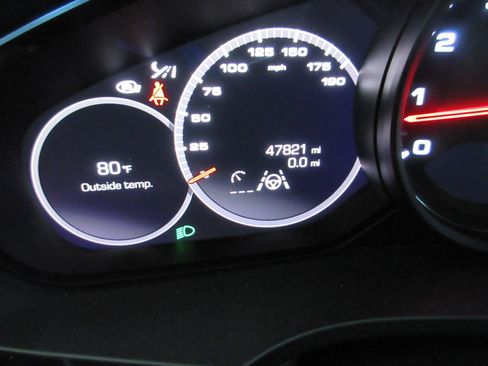 Used 2021 Porsche Cayenne S AWD/4WD image 4