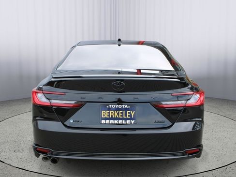 Used 2025 Toyota Camry XSE FWD image 7