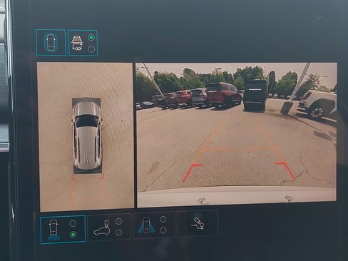 New 2025 GMC Acadia Elevation image 26