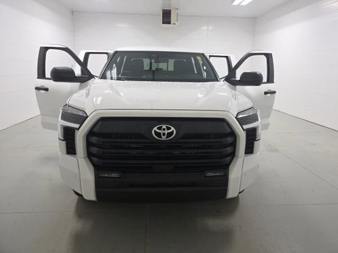 New 2026 Toyota Tundra SR5 AWD/4WD image 9