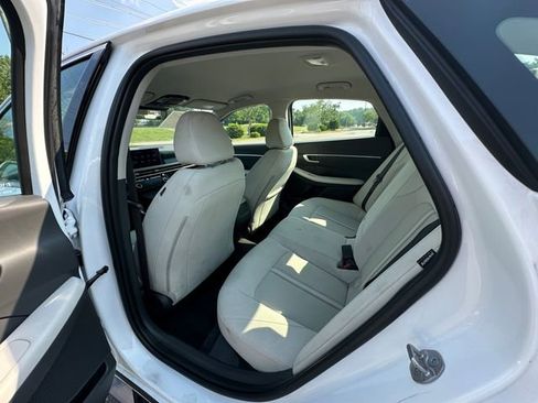 Used 2025 Hyundai Sonata SEL FWD image 18