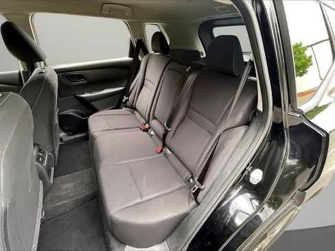 Used 2024 Nissan Rogue S FWD image 22