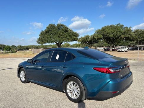 Used 2025 Toyota Camry LE w/ Convenience Package AWD/4WD image 6