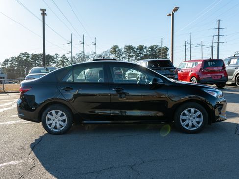 Used 2023 Kia Rio LX image 11