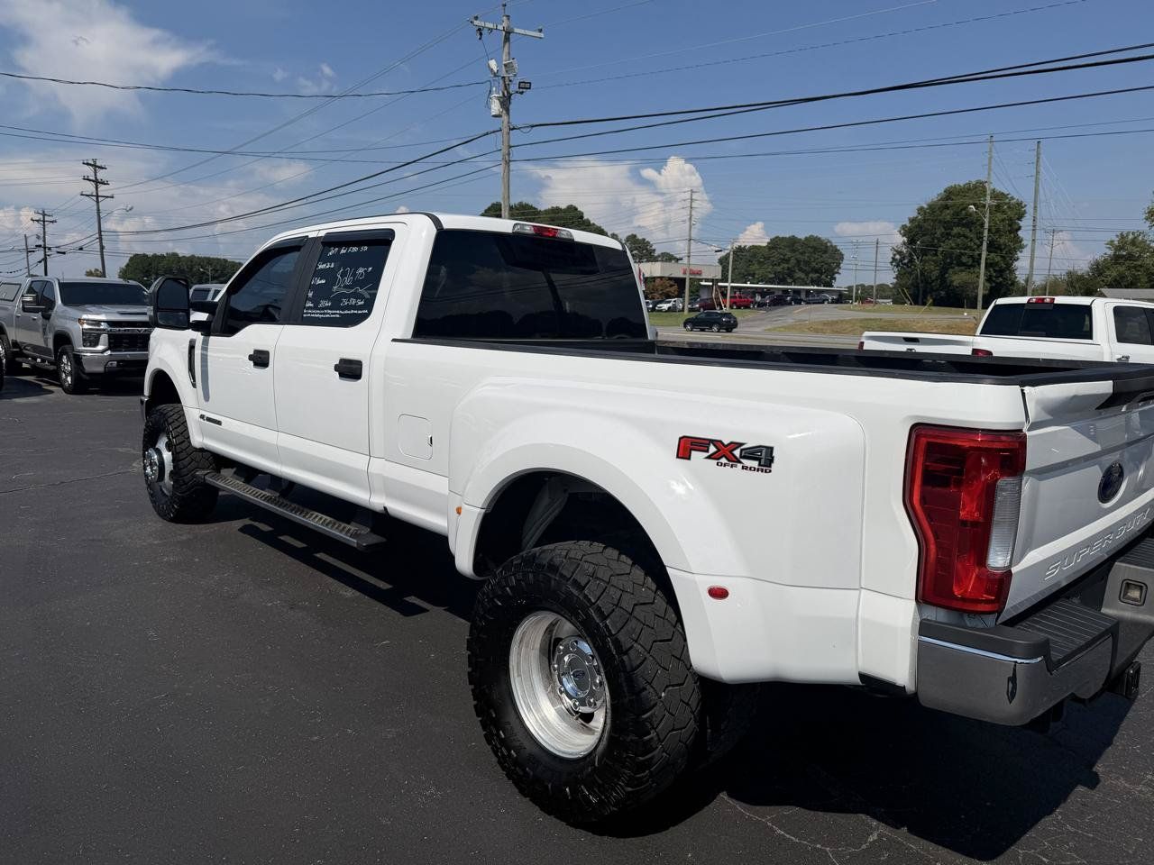 Used 2017 Ford F350 XL w/ STX Appearance Package AWD/4WD image 8