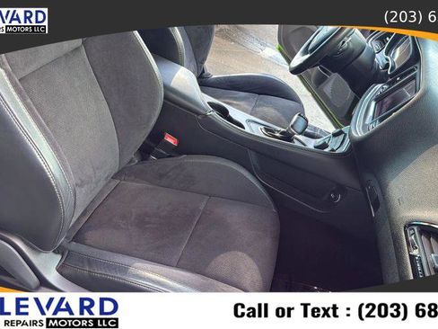 Used 2017 Dodge Challenger GT w/ GT Interior Package image 32