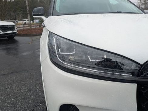 New 2026 Lincoln Aviator Reserve image 9