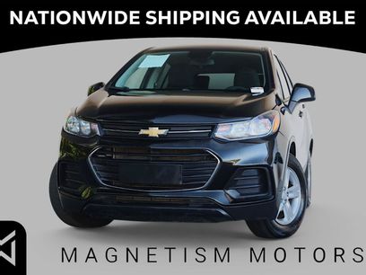 Used 2022 Chevrolet Trax LS w/ Tint and Cruise Package