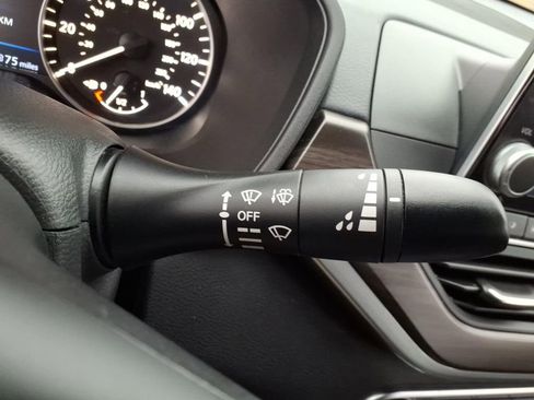 Used 2023 Nissan Altima 2.5 SV image 23