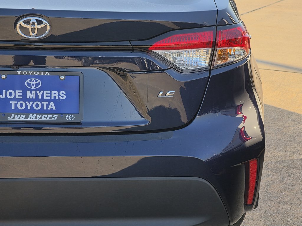 Used 2026 Toyota Corolla LE FWD image 9