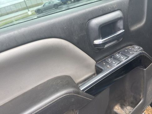 Used 2018 Chevrolet Silverado 1500 LT w/ Texas Edition image 8