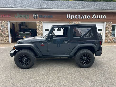 Used 2017 Jeep Wrangler Sport AWD/4WD image 8