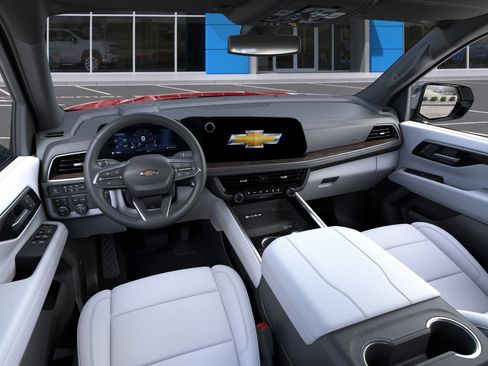 New 2026 Chevrolet Suburban Premier w/ Sun And Tow Package AWD/4WD image 15
