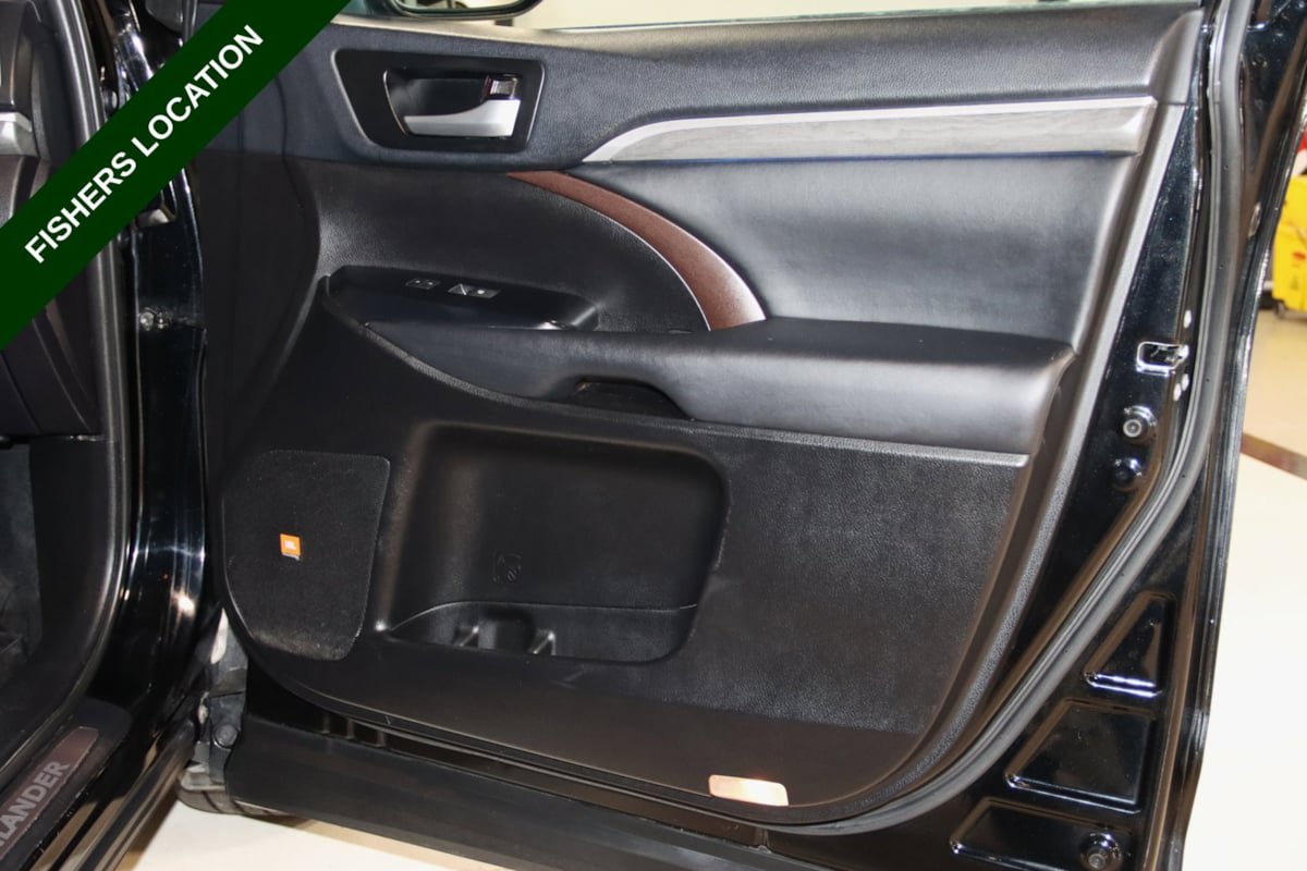 Used 2019 Toyota Highlander Limited AWD/4WD image 49