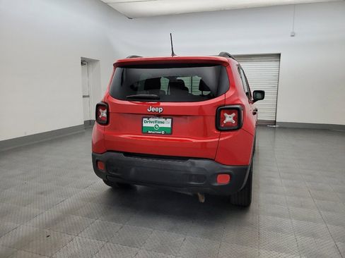 Used 2015 Jeep Renegade Latitude FWD image 7