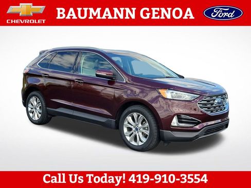 Used 2019 Ford Edge Titanium w/ Cold Weather Package FWD image 7