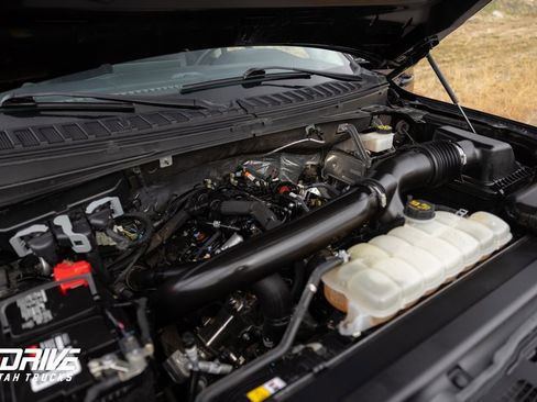 Used 2024 Ford Expedition Max XLT image 26