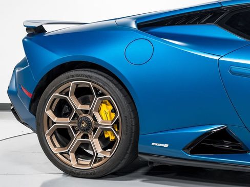 Used 2023 Lamborghini Huracan Tecnica RWD image 47