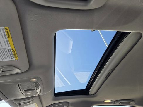 Used 2019 INFINITI Q50 Luxe w/ Essential Package (3.0T Luxe) image 23