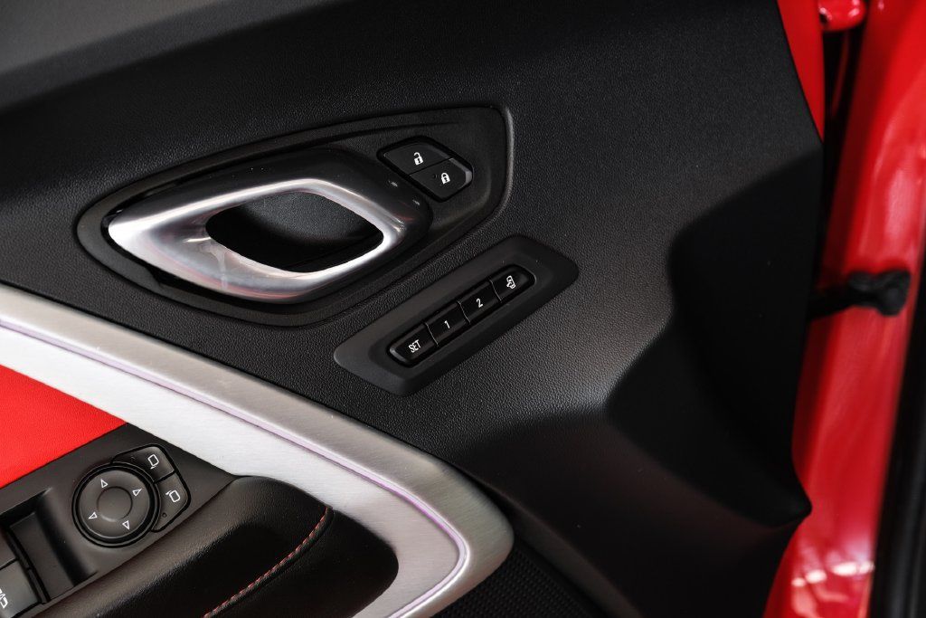 Used 2023 Chevrolet Camaro SS RWD image 46