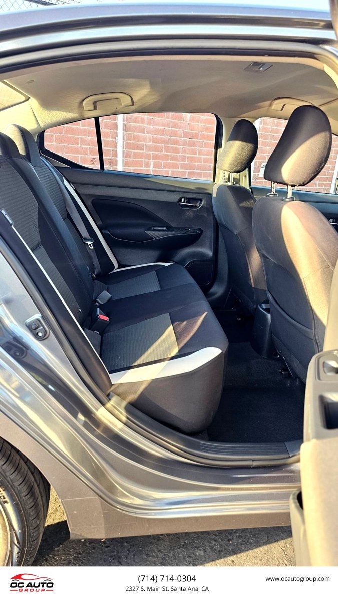Used 2021 Nissan Versa SV FWD image 17