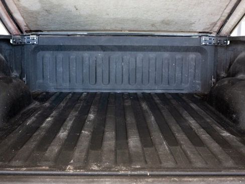 Used 2005 Dodge Ram 1500 Truck SLT image 7