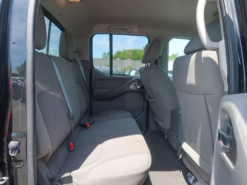 Used 2020 Nissan Frontier SV w/ Midnight Edition Floor Mats AWD/4WD image 16