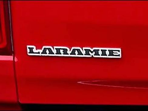 Used 2019 RAM 1500 Laramie RWD image 31