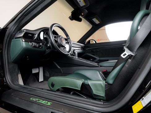 Certified 2019 Porsche 911 GT3 RS RWD image 4