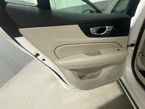 Used 2023 Volvo S60 B5 Ultimate w/ Climate Package AWD/4WD image 8