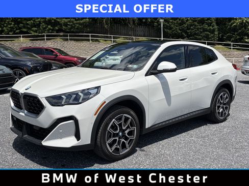 Used 2025 BMW X2 xDrive28i AWD/4WD image 1