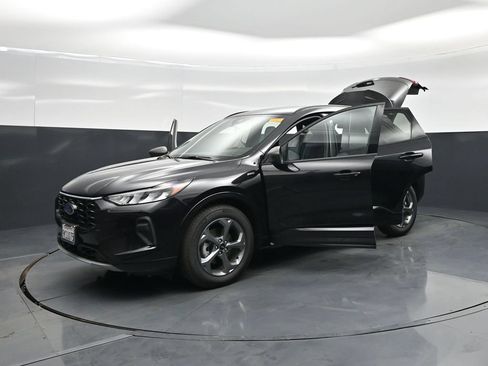 Used 2023 Ford Escape ST-Line w/ Equipment Group 301A FWD image 28