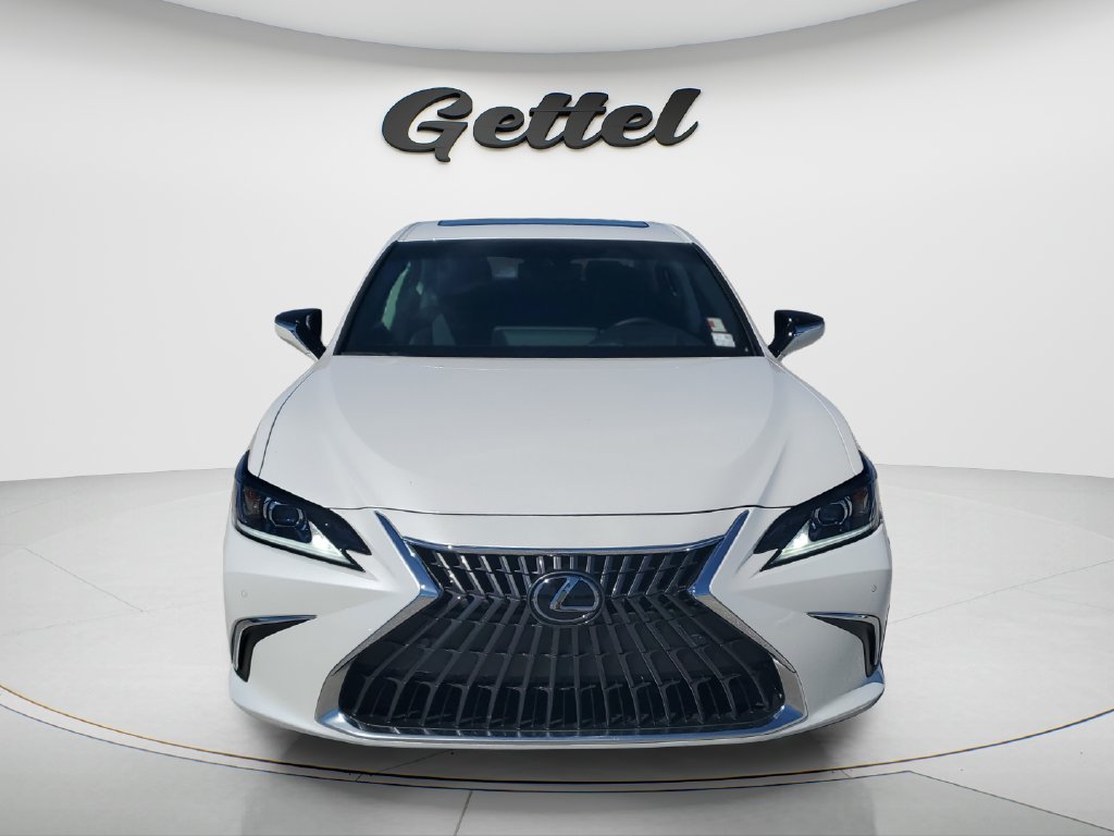 Used 2025 Lexus ES 350 w/ Premium Package FWD image 2
