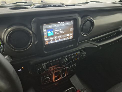 Used 2023 Jeep Wrangler Unlimited AWD/4WD image 27