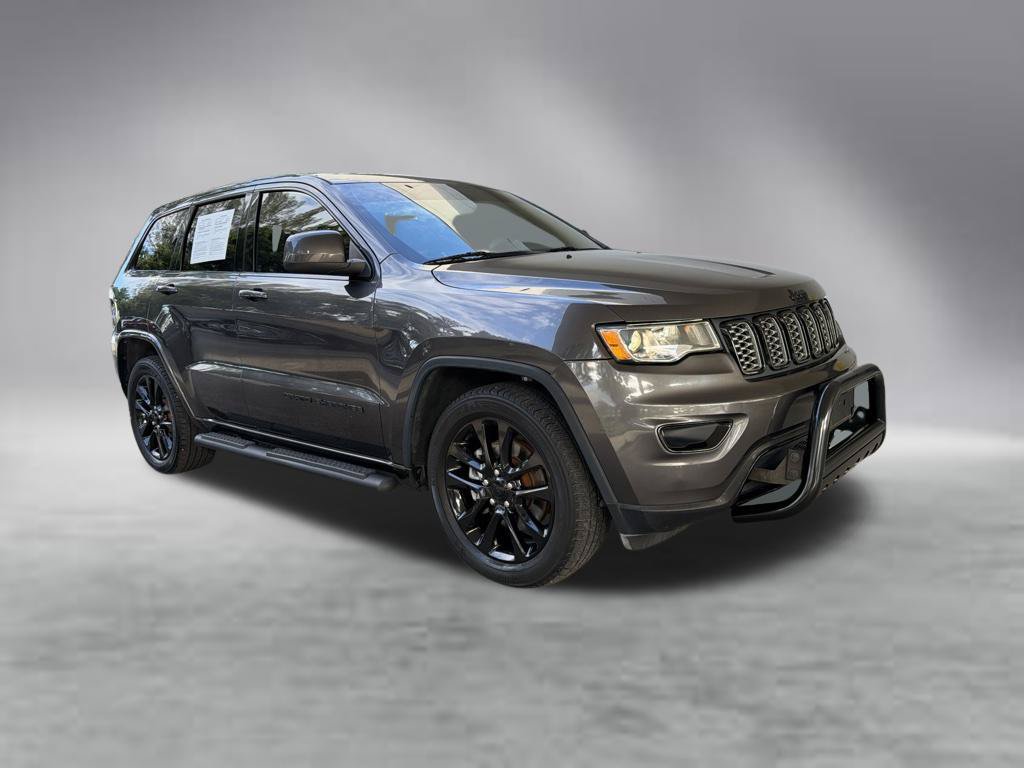 Used 2021 Jeep Grand Cherokee Laredo X RWD image 2