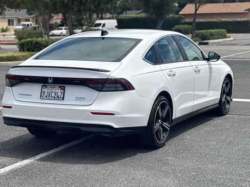 Used 2024 Honda Accord Sport image 5
