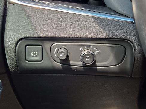 Used 2021 Buick Enclave Preferred FWD image 27
